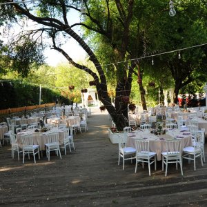 Lafontaine Garden'da Kır Düğünü